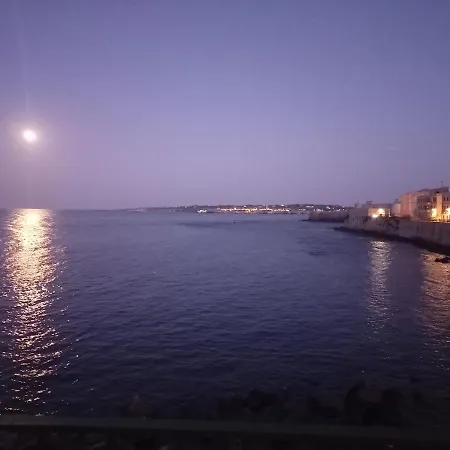 بيت للعطل Residenze Dello Scirocco *