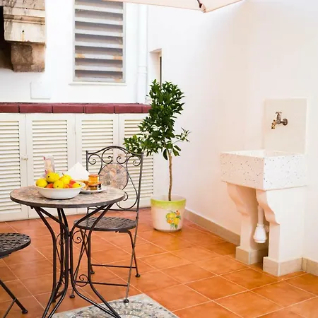 בית נופש Residenze Dello Scirocco